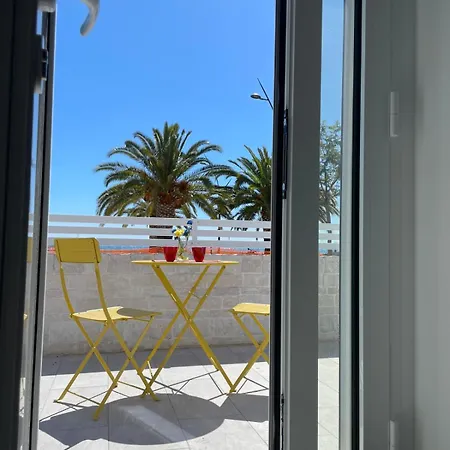 Apartment Fronte Mare Alba Chiara - Apulia Houses & Flats *