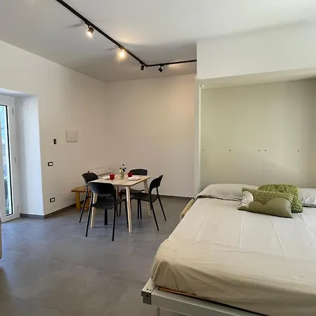 Fronte Mare Alba Chiara - Apulia Houses & Flats Apartment Montegiordano