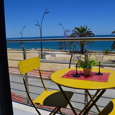 Fronte Mare Alba Chiara - & Flats
