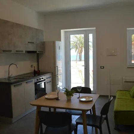 Fronte Mare Alba Chiara - & Flats *