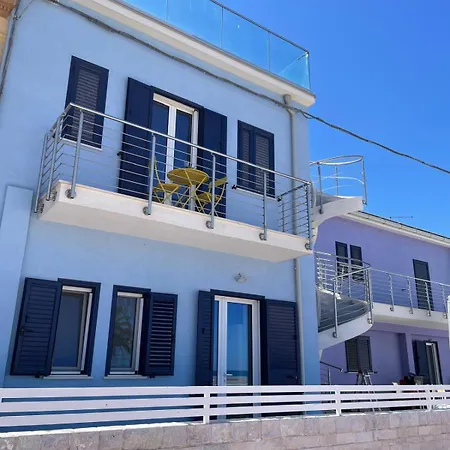 Апартаменты Fronte Mare Alba Chiara - & Flats