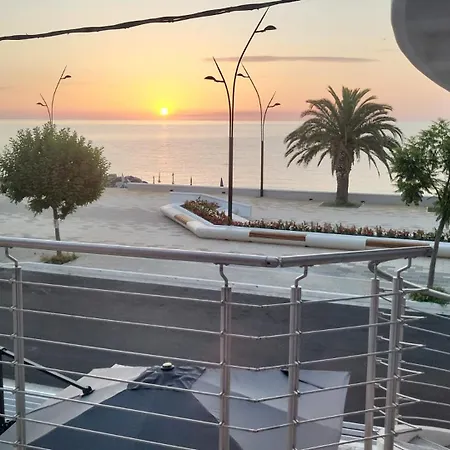 Fronte Mare Alba Chiara - Apulia Houses & Flats Montegiordano