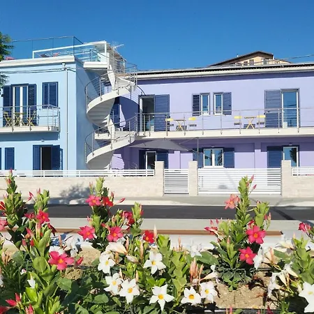 Apartamento Fronte Mare Alba Chiara - Apulia & Flats