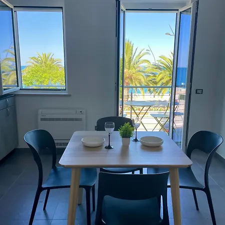 Apartamento Fronte Mare Alba Chiara - Apulia & Flats