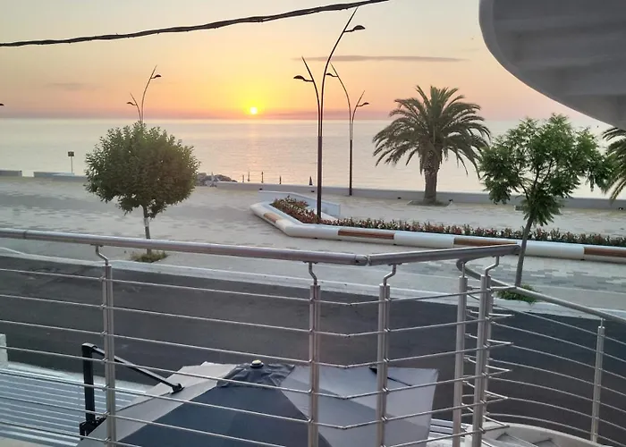 Fronte Mare Alba Chiara - Apulia & Flats مونتيجيوردانو