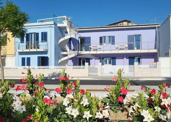 شقة Fronte Mare Alba Chiara - Apulia & Flats